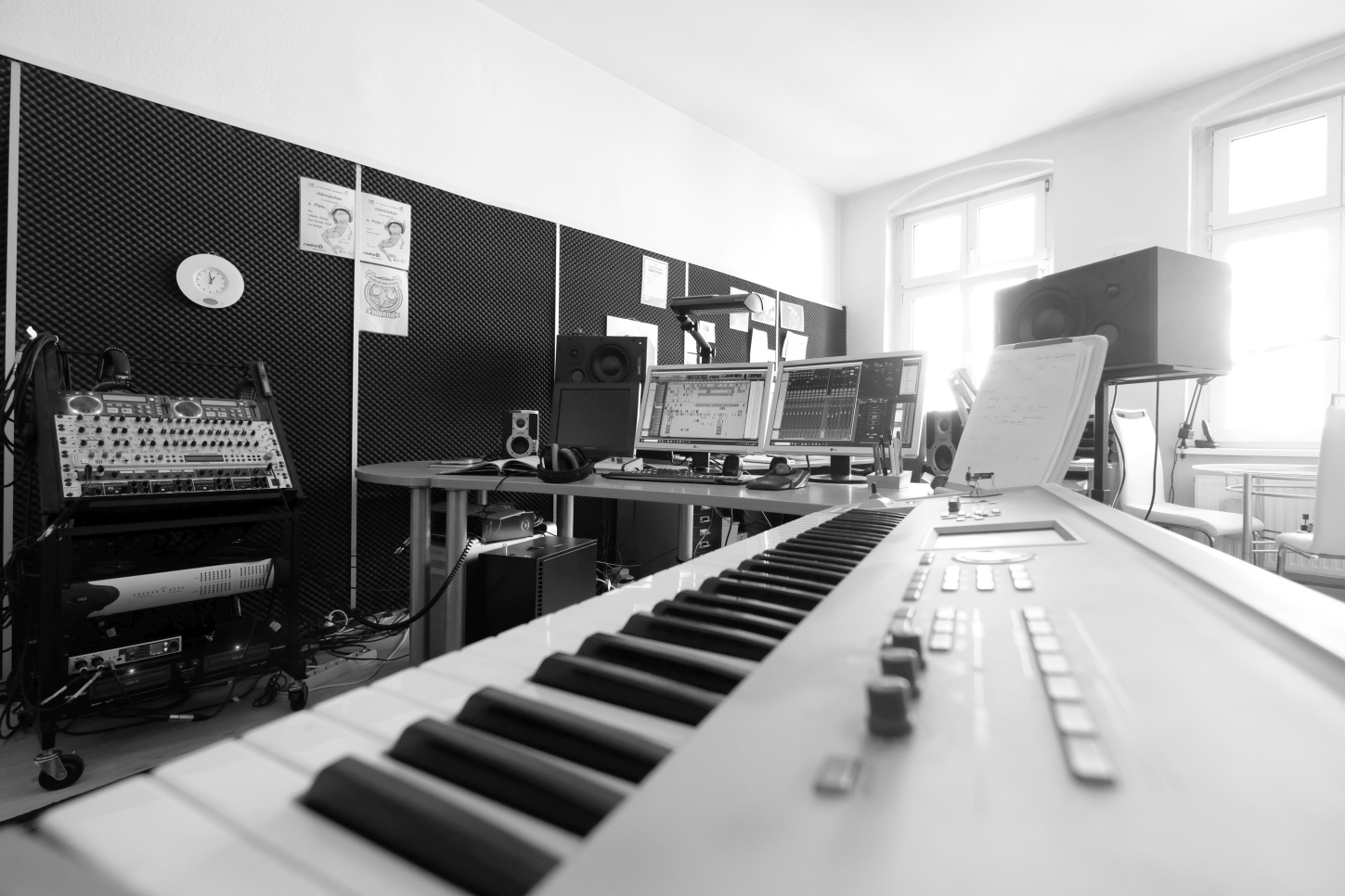 (c) TonInTon-Audioproduktion Berlin Tonstudio Wortproduktionen 